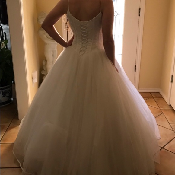 Fleur de Lis Ball Gown Wedding/Debutante Dress - Picture 3 of 8